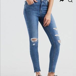 Levi’s 720 high rise distressed skinny jeans